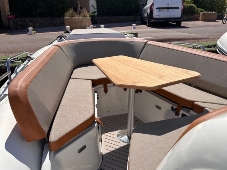 Wynajem w Cogolin- Zodiac Medline 9 na SamBoat