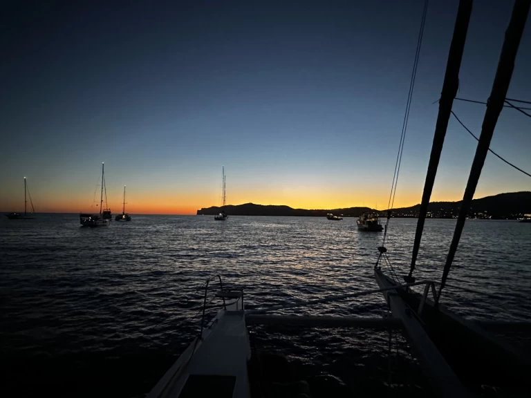 ALIBI ALIBI 55 między profesjonalistami a osobami prywatnymi w Ajaccio