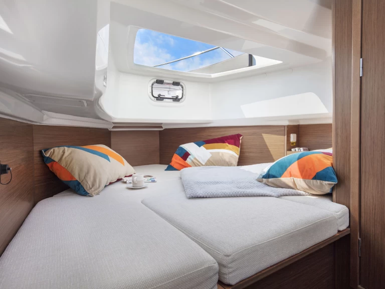 Wynajem Motorówka w Port des Marines de Cogolin - Jeanneau Cap Camarat 9.0 CC