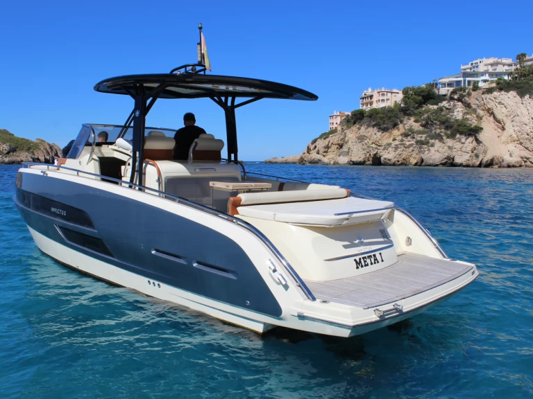 Motorówka do wynajmu w El Toro w najlepszej cenie