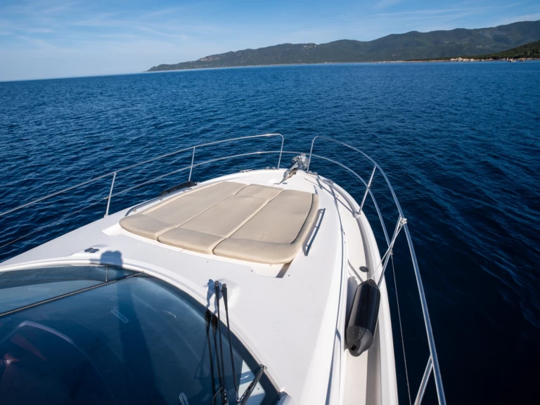 Wynajem łodzi Jeanneau Prestige 38 S w Porto Pollo na SamBoat 