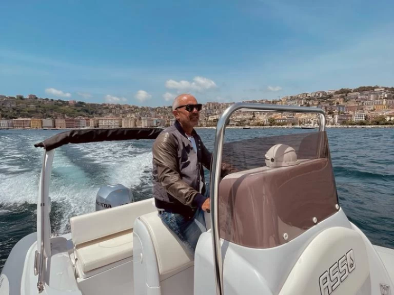 Wynajem Łódż półsztywna w Porto di Mergellina - Asso 62