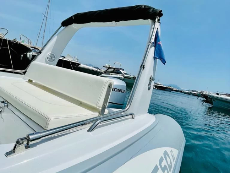 Wynajmij Asso 62 w Porto di Mergellina