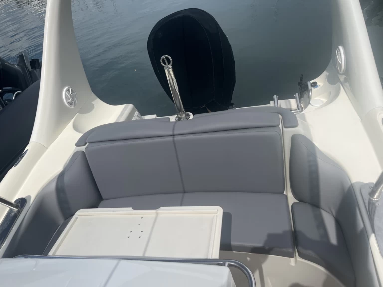 Wynajem łodzi Porto-Vecchio tanio Medline III