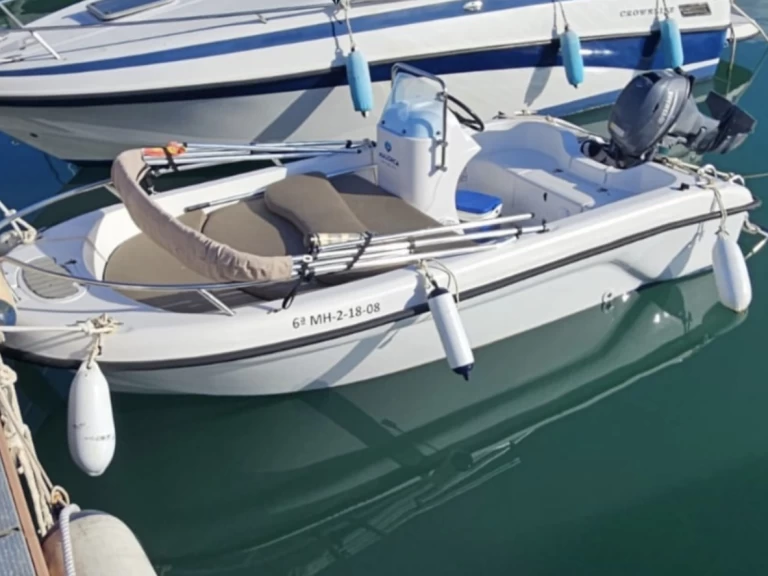 Wynajem łodzi Astec Astec 400 w Es Canutells na SamBoat 