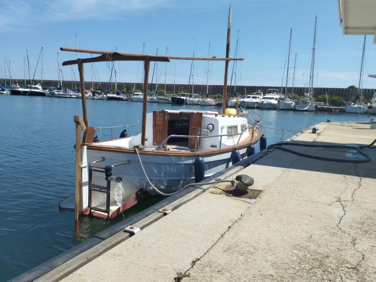 Astilleros Menorca Conquistador 36 między profesjonalistami a osobami prywatnymi w Roses