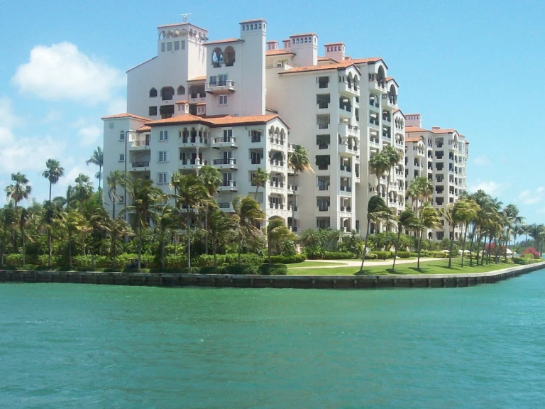 Wynajem łodzi Four Winns h310 w Miami na SamBoat 