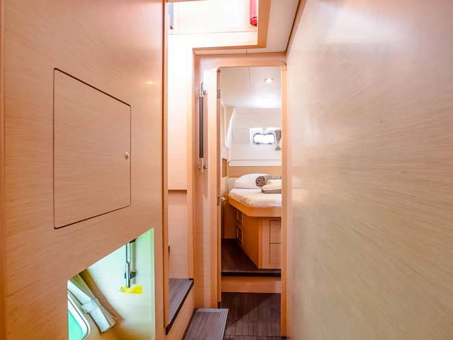 Wynajem łodzi Lagoon Lagoon 400 S2 w Alimos na SamBoat 