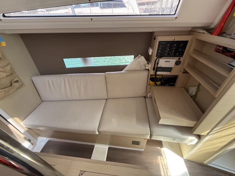 Bénéteau Oceanis 30.1 między profesjonalistami a osobami prywatnymi w Sukosan