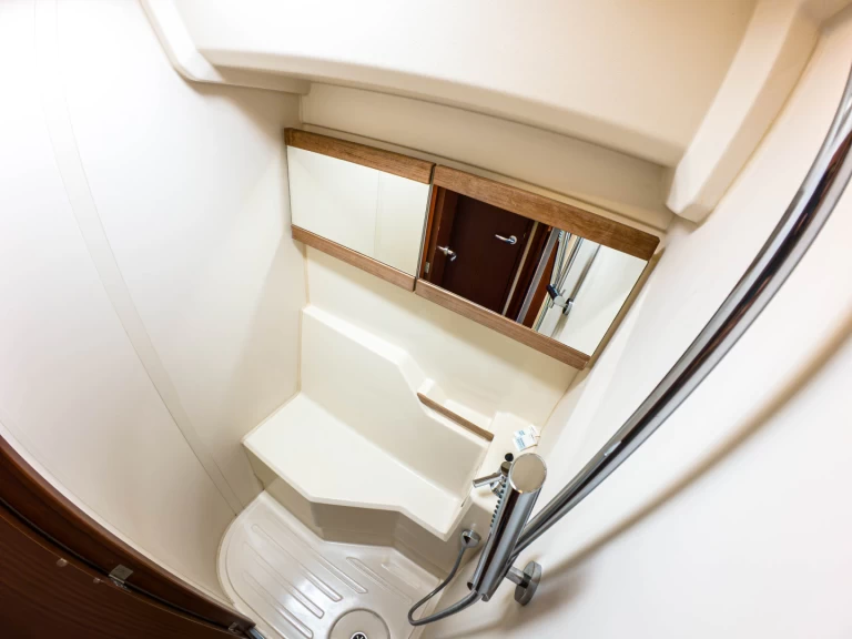 Wynajem łodzi Punat tanio Hanse 455