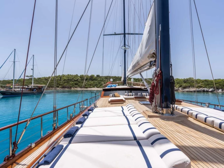 Wynajem Luksusowy jacht Custom Gulet-Motor Sailor z patentem 