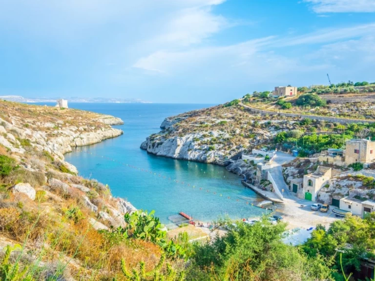 Wynajem łodzi Sliema tanio Nirues cl620