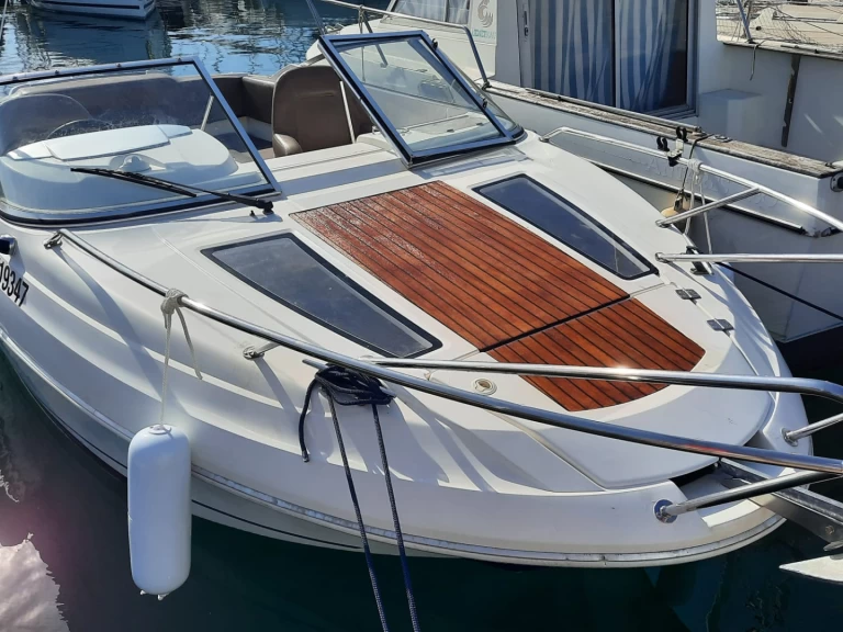 Wynajem łodzi Toulon tanio Cap Camarat 6.5 CC Serie 2