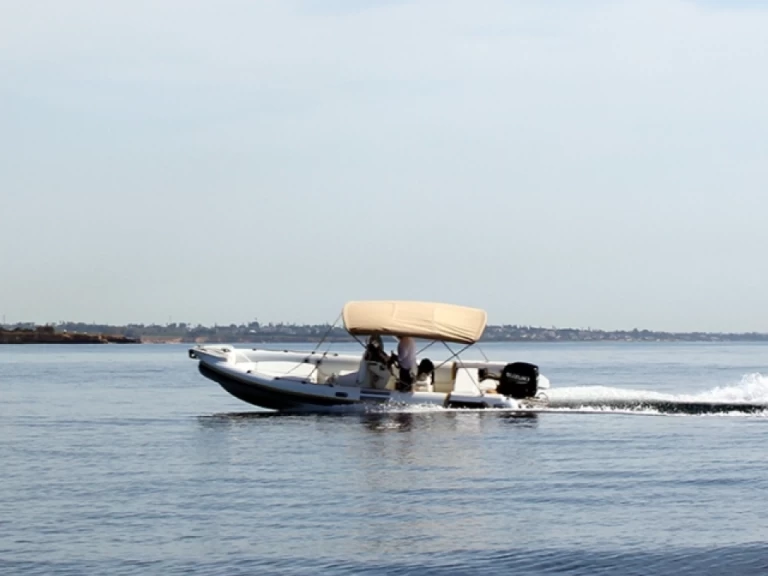 Wynajmij Motonautica-Vesuviana MV 740 TOURING w Marzamemi