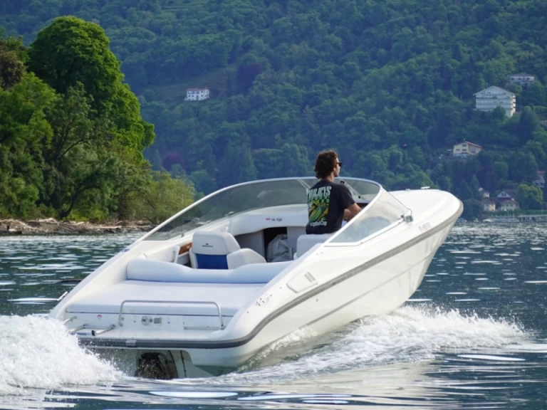 Wynajem łodzi Cranchi Start 21 w Stresa na SamBoat 