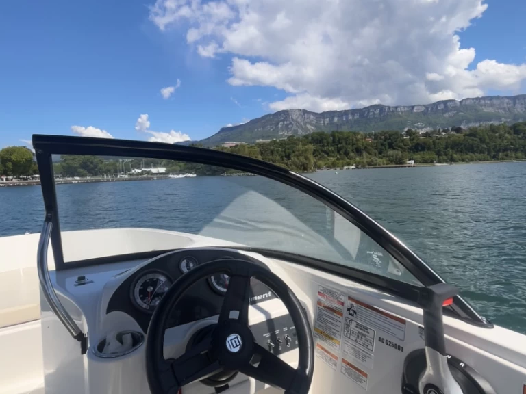 Wynajem łodzi Aix-les-Bains tanio Element E7