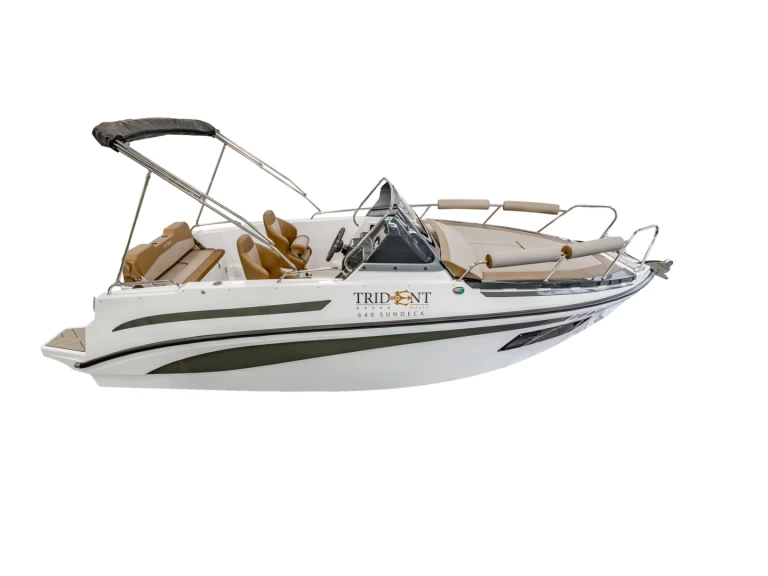 Wynajem Motorówka w Sant Antoni de Portmany - trident 640 SUNDECK