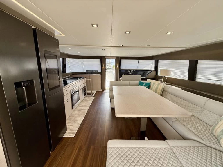 Motorówka do wynajmu w Tortola w najlepszej cenie