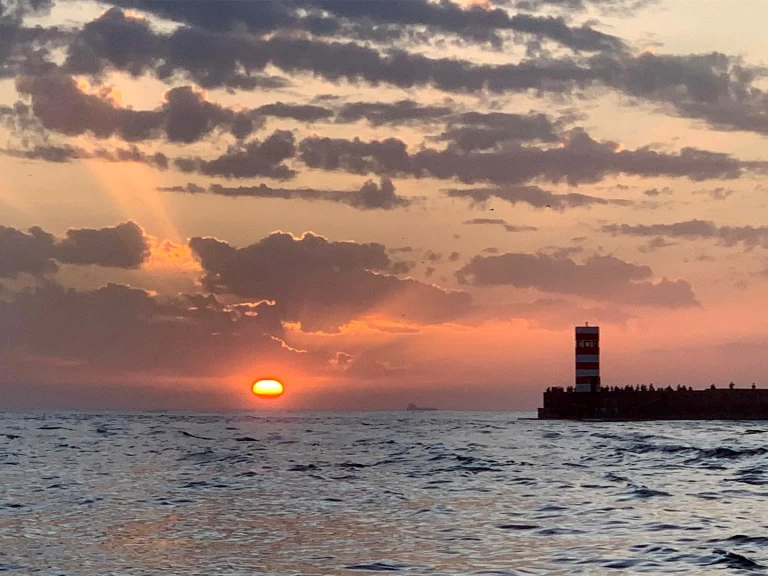 Wynajem Motorówka w Porto - Exclusive Private Boat Tour with The Last		 13,88 meters