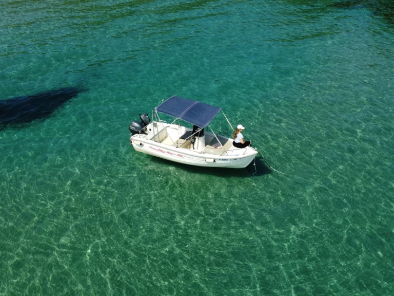 Motorówka do wynajmu w Zakynthos w najlepszej cenie