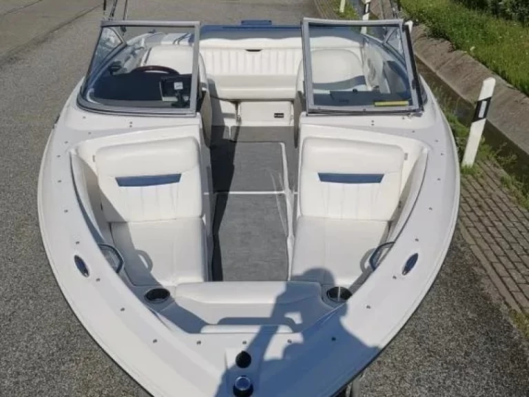 Wynajem Motorówka w Heidelberg - Régal Regal 1900