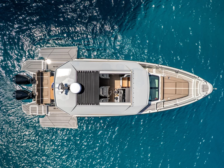 Wynajem łodzi Elliniko tanio Saxdor 320 GTC