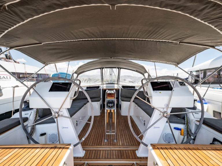 Hanse Hanse 455 między profesjonalistami a osobami prywatnymi w Lefkáda