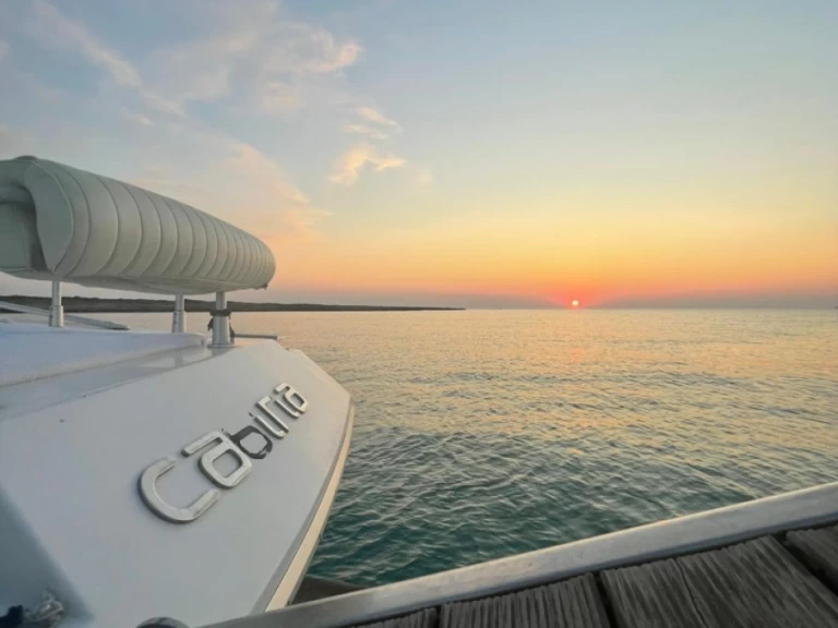 Wynajmij Mochi Craft Mochi Craft 42 Fly w Castellammare di Stabia