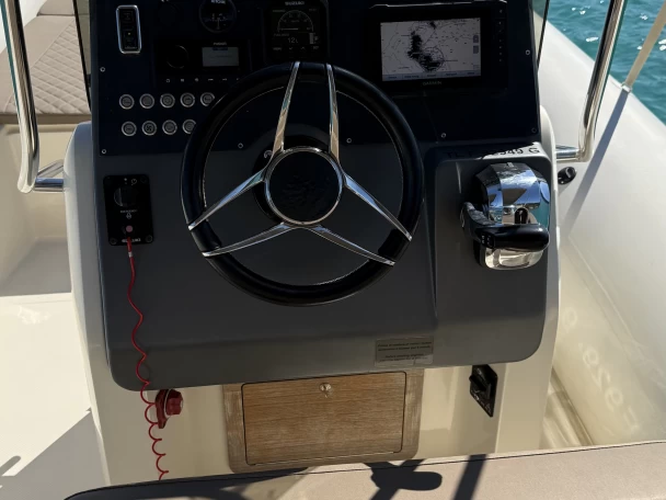 Wynajem łodzi Lomac Lomac 600 IN w Gapeau na SamBoat 