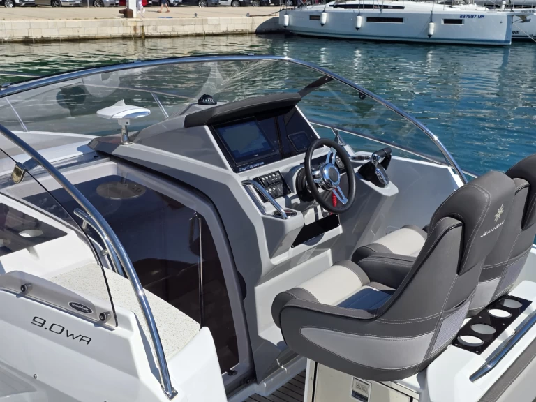 Wynajem łodzi Makarska tanio Cap Camarat 9.0 WA