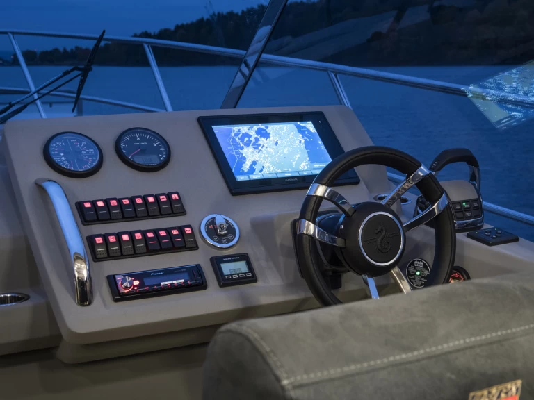 Wynajmij Marex 310 w Gouvia