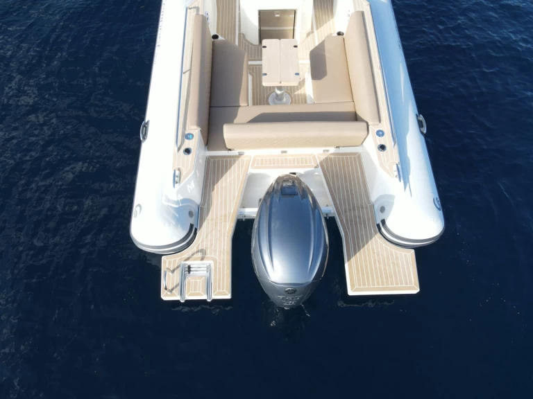 Wynajmij Łódż półsztywna z lub bez skippera Capelli w Marine de Sant'Ambrogio