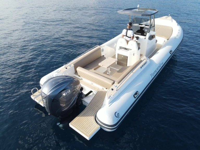 Wynajmij Capelli 900 sun w Marine de Sant'Ambrogio