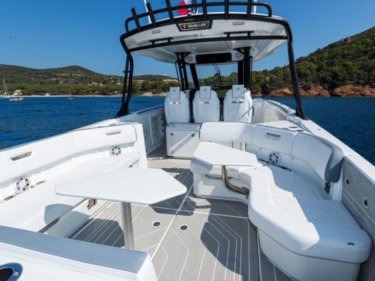 Wynajem w Marine de Sant'Ambrogio- Wellcraft WELLCRAFT 38 na SamBoat