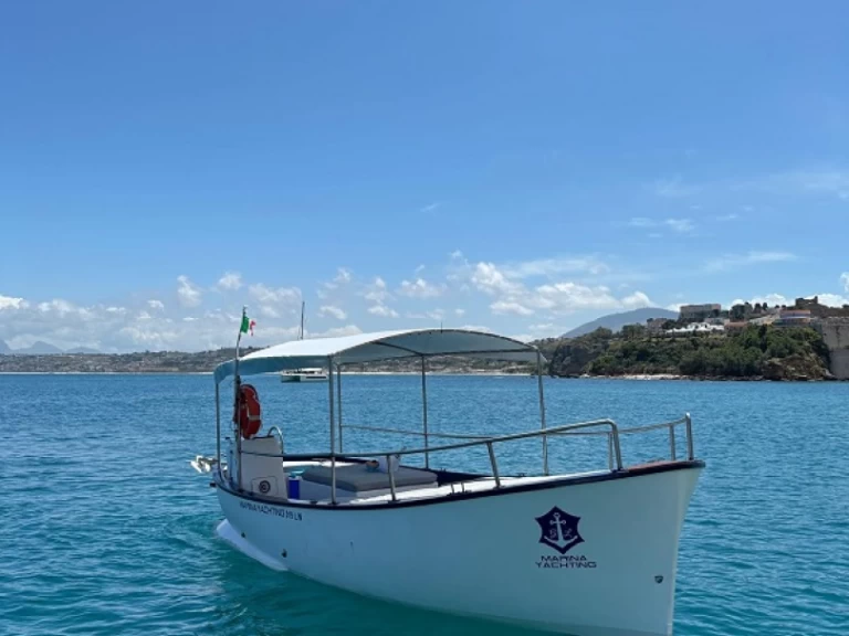 Wynajem łodzi Castellammare del Golfo tanio Gozzo