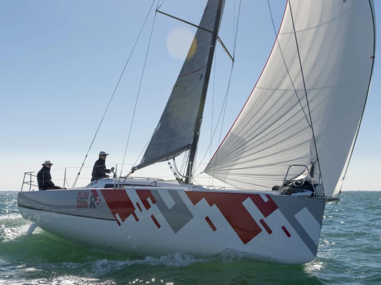 Wynajem łodzi Port-Haliguen tanio Sun Fast 3200