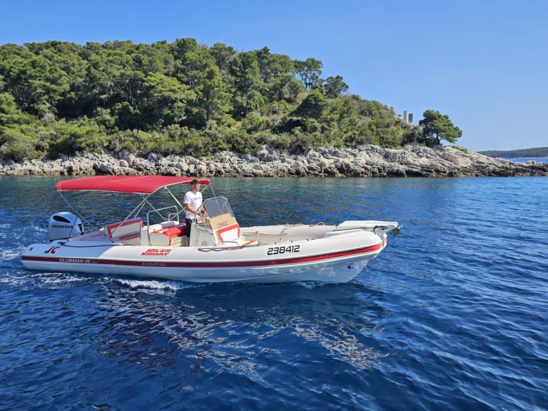 Wynajem łodzi Hvar tanio Clubman 26 Special