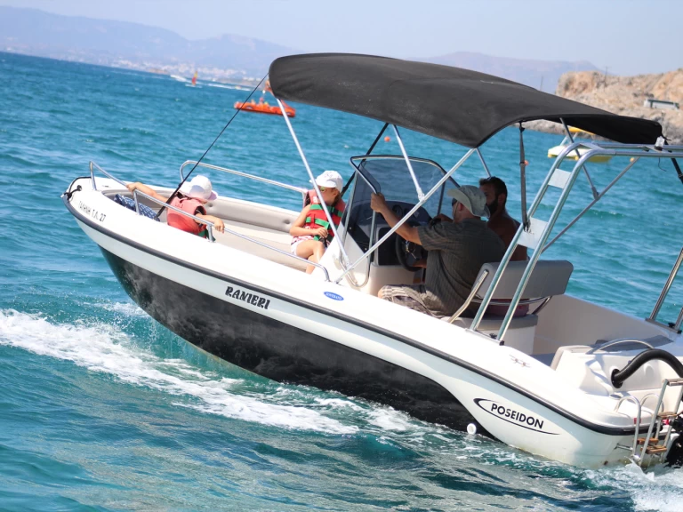 Motorówka do wynajmu w Lárdos w najlepszej cenie