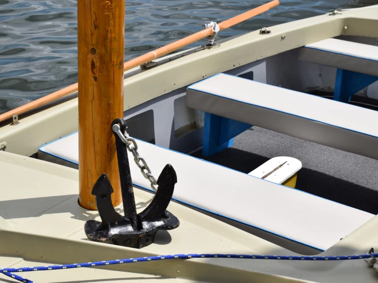 Wynajem Motorówka Zephyr z patentem 