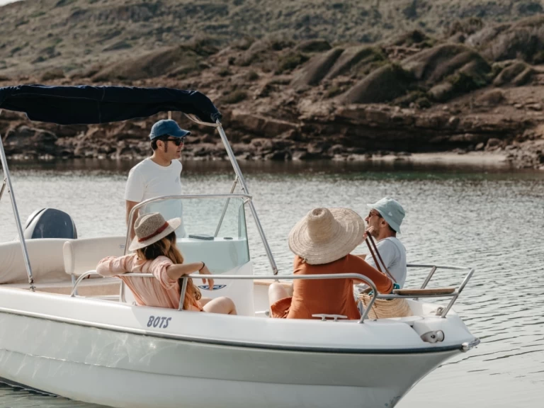 Wynajem Motorówka w Mahon Port - Sessa Marine Key Largo 19