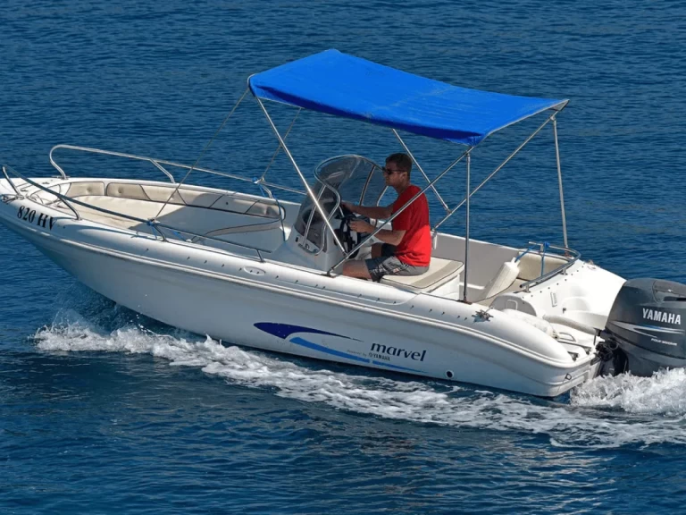 Wynajem Motorówka Marvel z patentem 