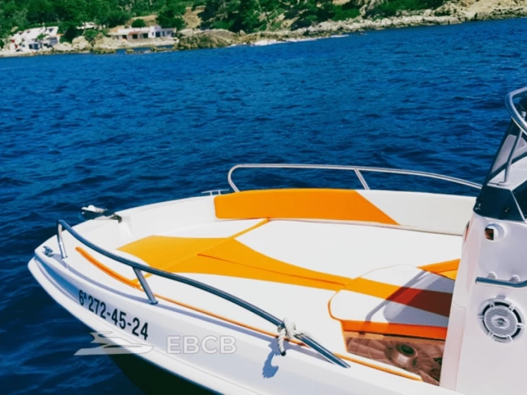 Wynajem Motorówka V2 BOATS z patentem 