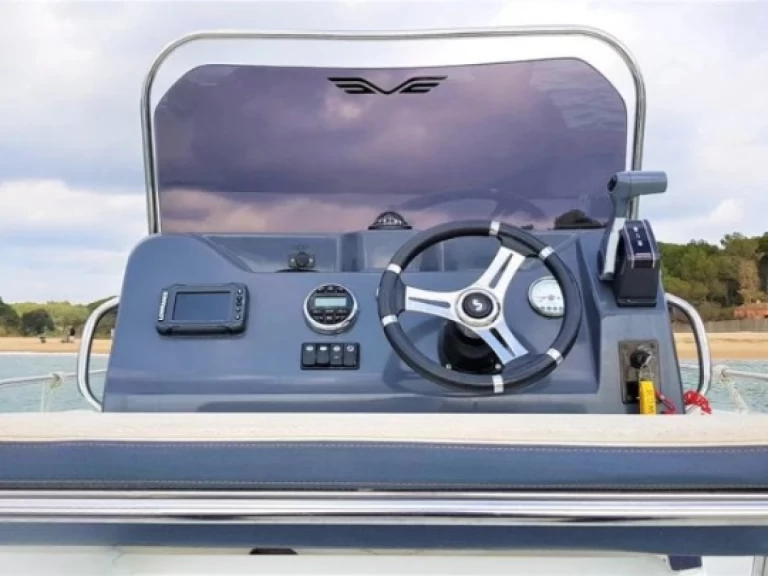 Motorówka do wynajmu w Palamos w najlepszej cenie