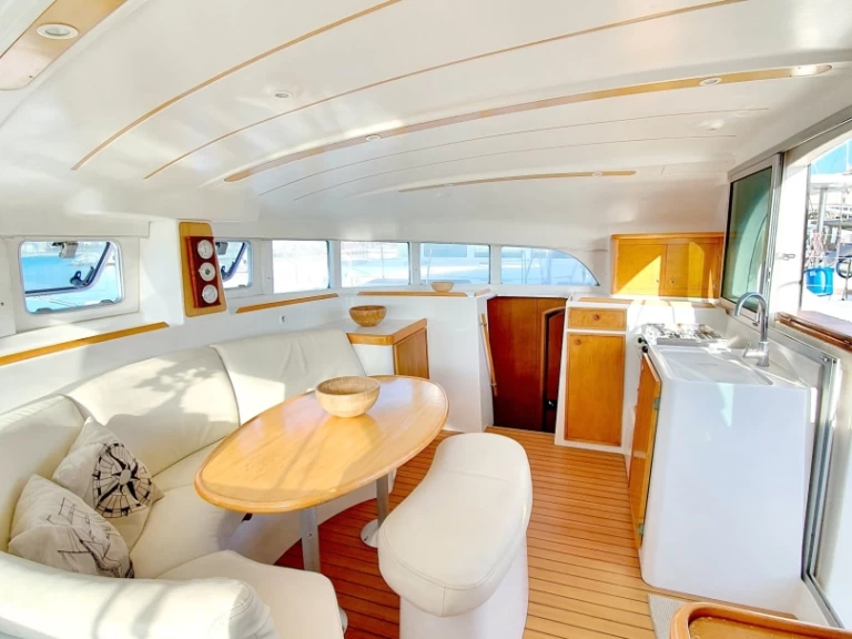 Wynajem Katamaran w Barcelona - Lagoon Lagoon 380