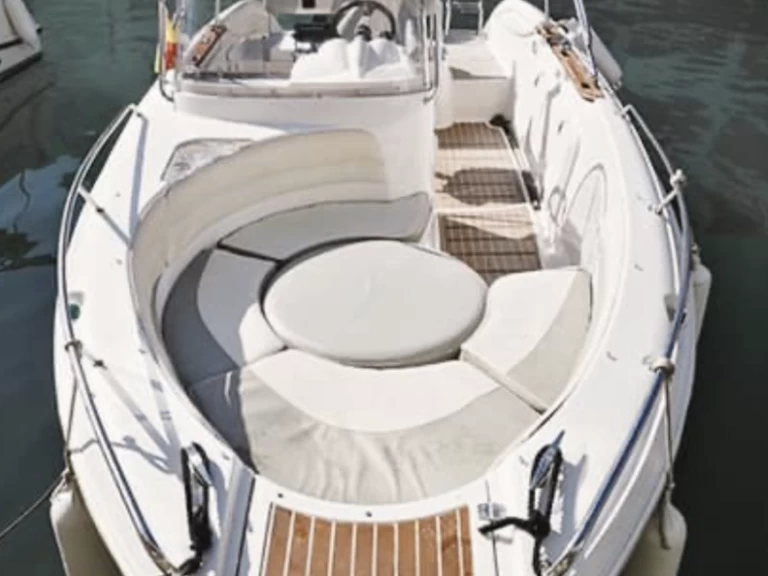 Motorówka do wynajmu w Águilas w najlepszej cenie