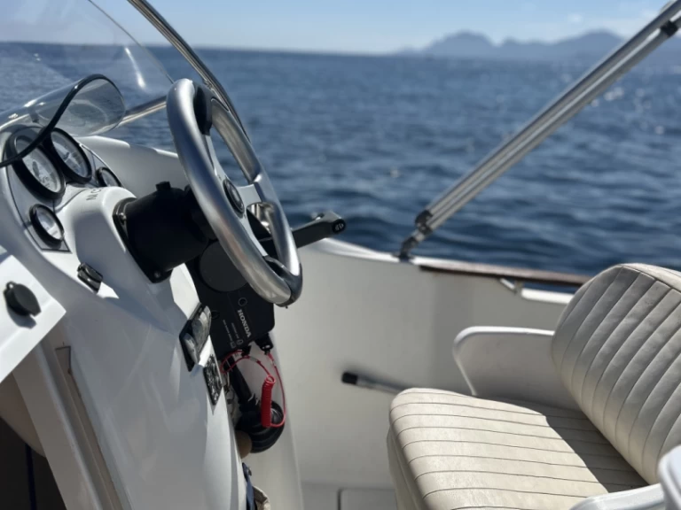 Wynajem w Mandelieu-la-Napoule- Bénéteau Flyer 650 Sun Deck na SamBoat