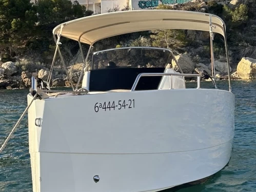 Wynajmij Motorówka z lub bez skippera Nuva w Marina Greenwich