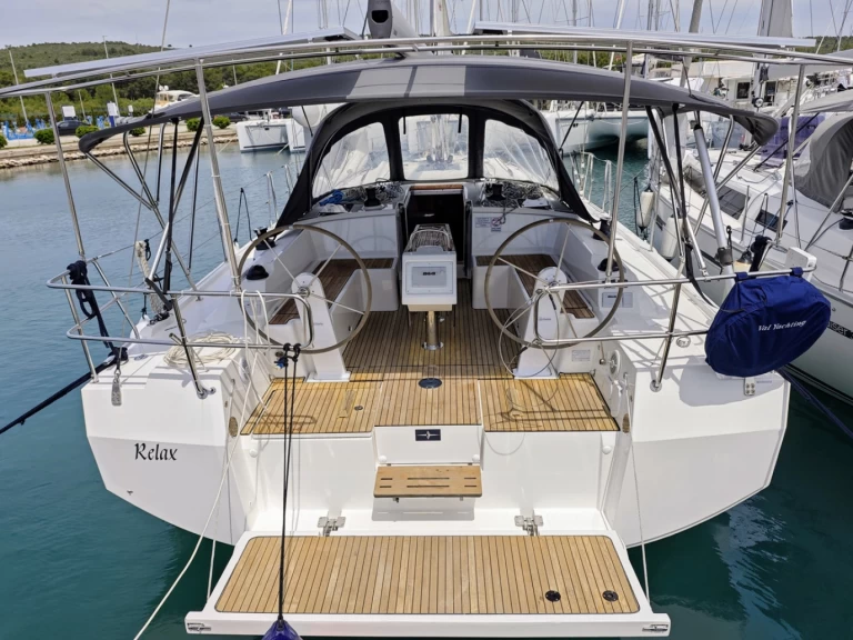 Wynajmij Żaglowiec z lub bez skippera Bavaria w Sukosan