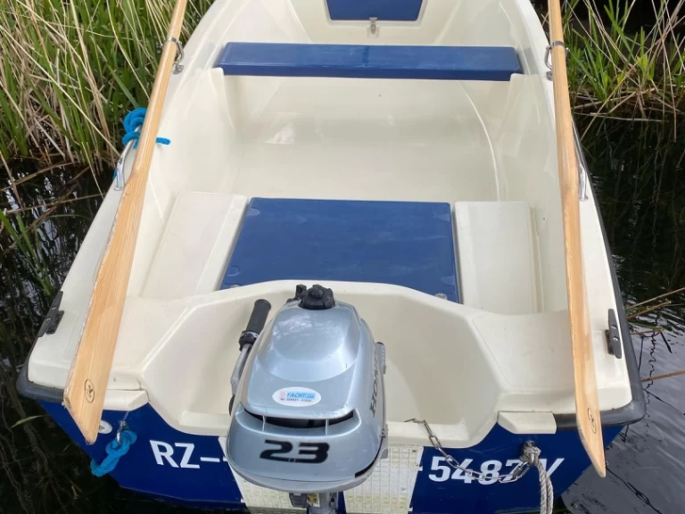 Barka do wynajmu w Waren (Müritz) w najlepszej cenie