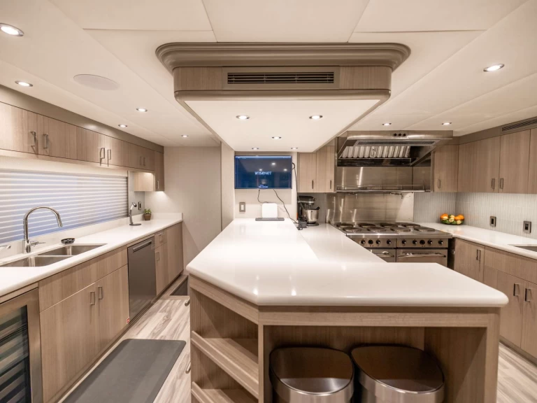 Trinity NO BAD IDEAS między profesjonalistami a osobami prywatnymi w Karaiby